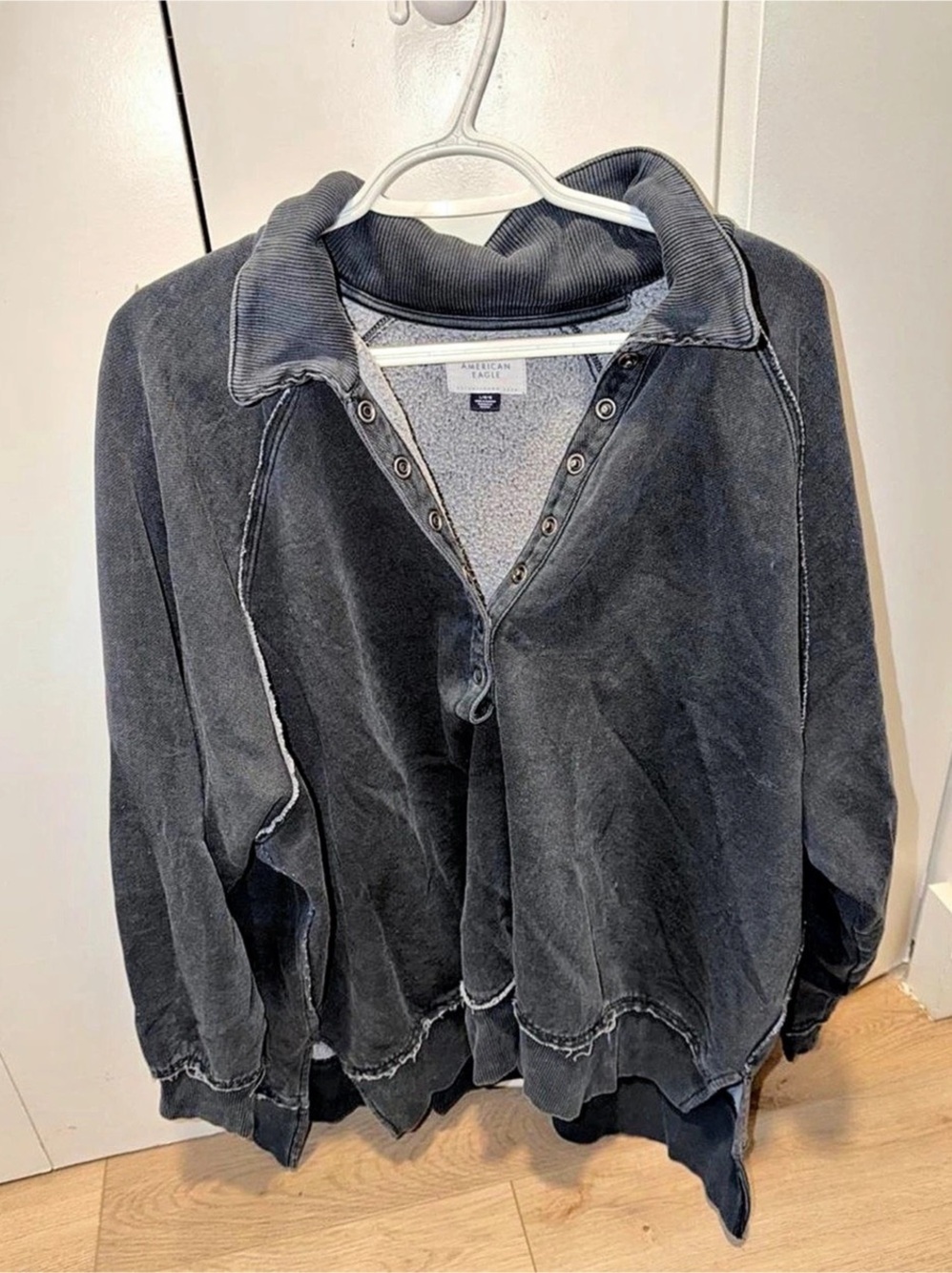 American Eagle AE Big Hug Fleece Henley Sweatshirt Gray